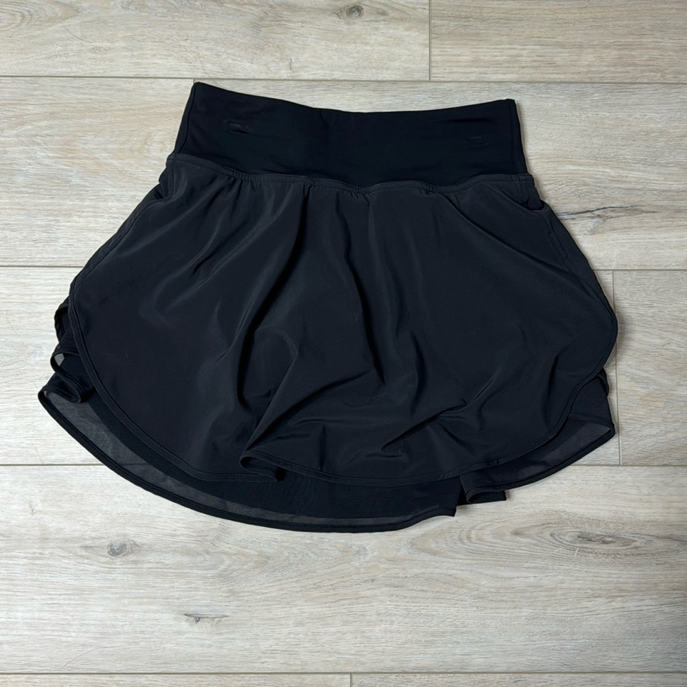 LULULEMON FLUTTER HEM SKIRT